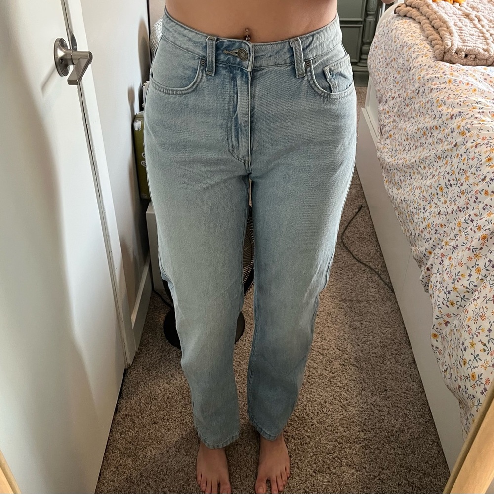 NWOT Cotton On Light Mid Rise Straight Jeans